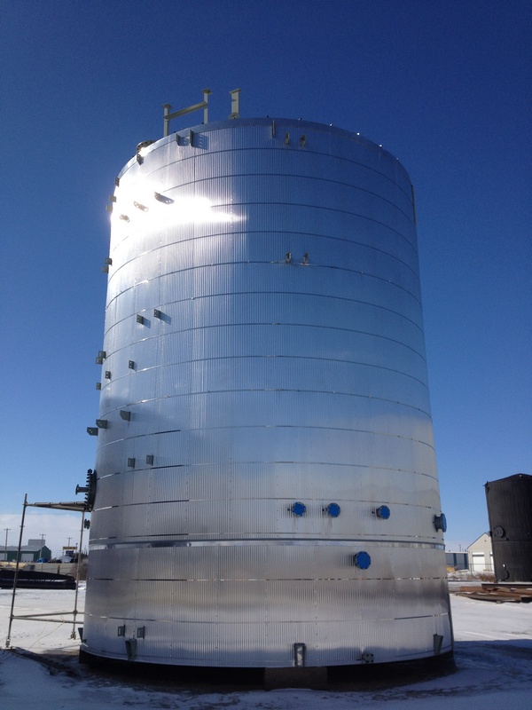 Steel Cladding Insulated Tank for enhanced thermal protection and durability